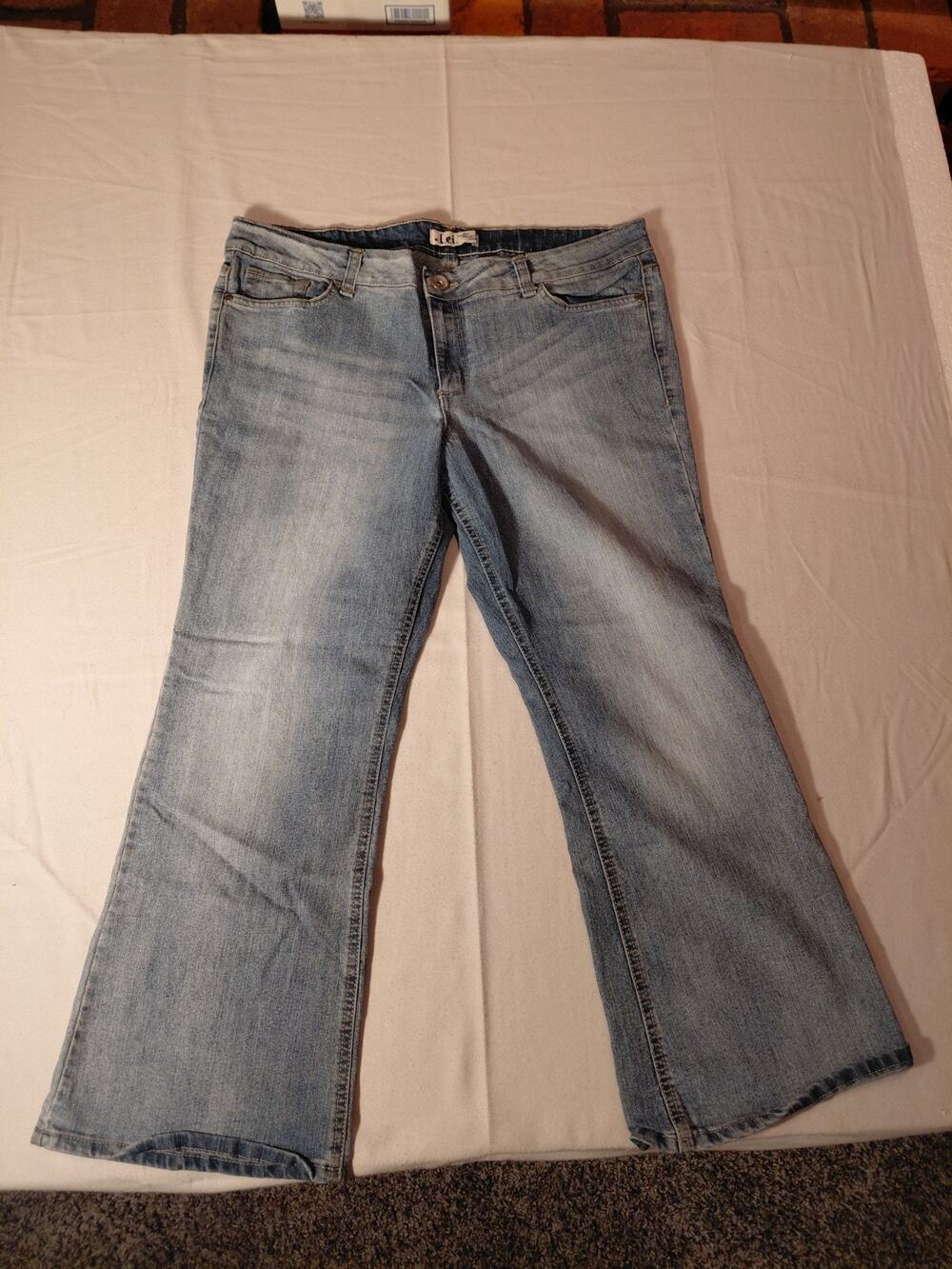 L.E.I. Ashley Junior Low Rise Skinny Blue Jeans Size 16